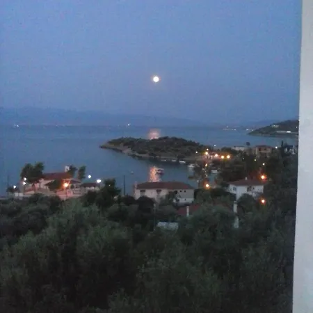 μονοκατοικία με υπέροχη θέα * Marathos (Thessaly)