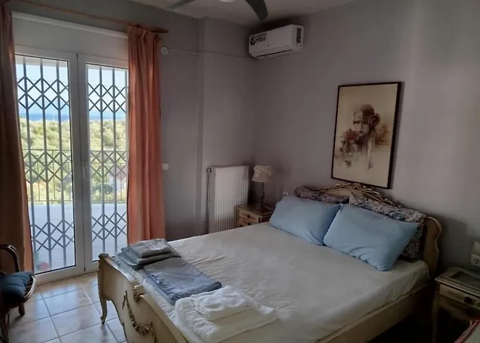 Case de vacanță Μονοκατοικία Με Υπέροχη Θέα *